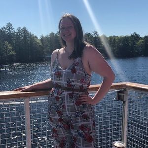 Meet your Posher, Carah